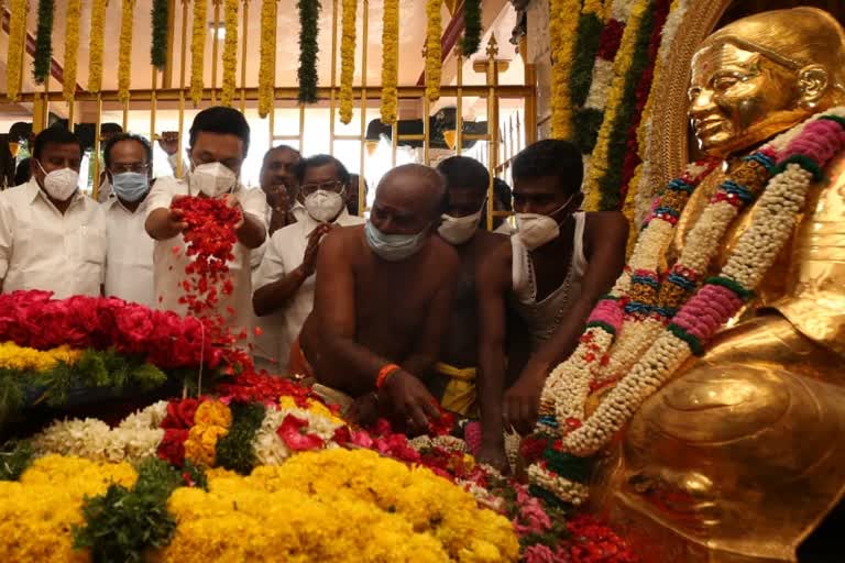 முதலமைச்சர் ஸ்டாலின், cm stalin, mk stalin, muthuramalinga devar kamuthi, goripalayam statue