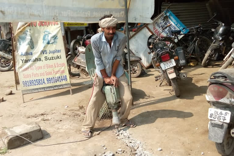 सड़क के मरम्मत का कार्य शुरू