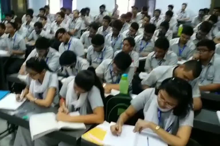 Important Notice released for Class 10, 12 students for changing Exam Centre