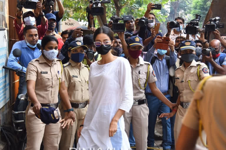 aryan-khan-drug-case-ananya-panday-her-father-chunky-panday-reached-ncb-office