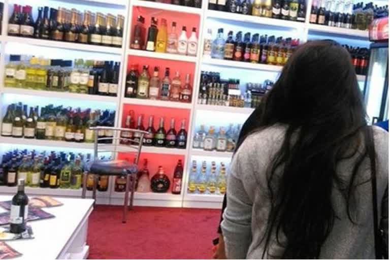 only-women-liquor-shops-open-in-mp