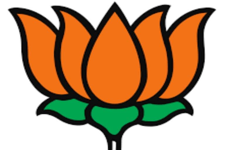 bjp to hold press meet over 100 crore vaccine success