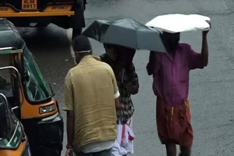 heavy rain  lightning and wind  ശക്തമായ മഴ  മഴ  കാലാവസ്ഥ നിരീക്ഷണ കേന്ദ്രം  India Meteorological Department  തിരുവനന്തപുരം വാര്‍ത്ത  കേരള വാര്‍ത്ത