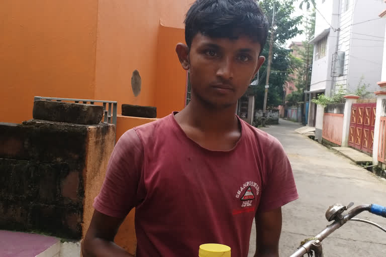 Pandemic has made Sagar not wanting to return to school but earn for family