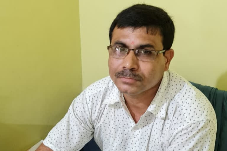 Fake Dentist Arrest from Tribeni Hooghly
