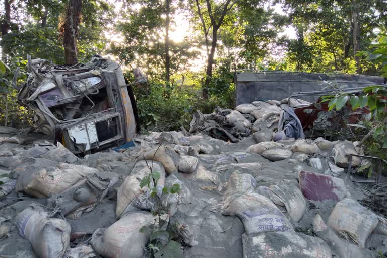two-persons-from-chhattisgarh-died-due-to-road-accident-in-latehar
