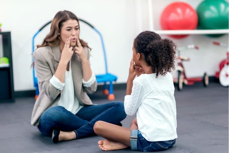 International Stuttering Awareness Day, How Is Speech Therapy Helpful, திக்குவாய்,  உலக பேச்சுத்திறன் குறைபாடு விழிப்புணர்வு தினம்