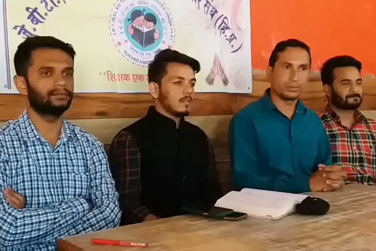 Press conference of JBT DLED Trained Unemployed Students Union in Mandi