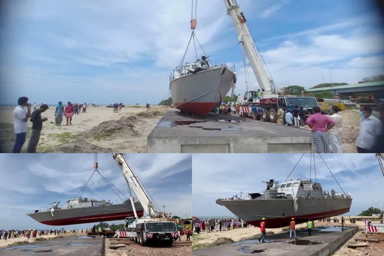 DECOMMISSIONED INDIAN NAVY FAST ATTACK CRAFT T 81 IN ALAPPUZHA  പടക്കപ്പൽ ഇനി ആലപ്പുഴ തീരത്ത്  പടക്കപ്പൽ ആലപ്പുഴ തീരത്ത് സ്ഥാപിച്ചു  പടക്കപ്പൽ ആലപ്പുഴയിൽ സ്ഥാപിച്ചു  ഫാസ്റ്റ് അറ്റാക്ക് ഇൻ ഫാക്റ്റ് - 81  ഡീക്കമ്മീഷൻ  FAST ATTACK CRAFT T 81  FAST ATTACK CRAFT T 81 IN ALAPPUZHA  ആലപ്പുഴ  ആലപ്പുഴ കപ്പൽ