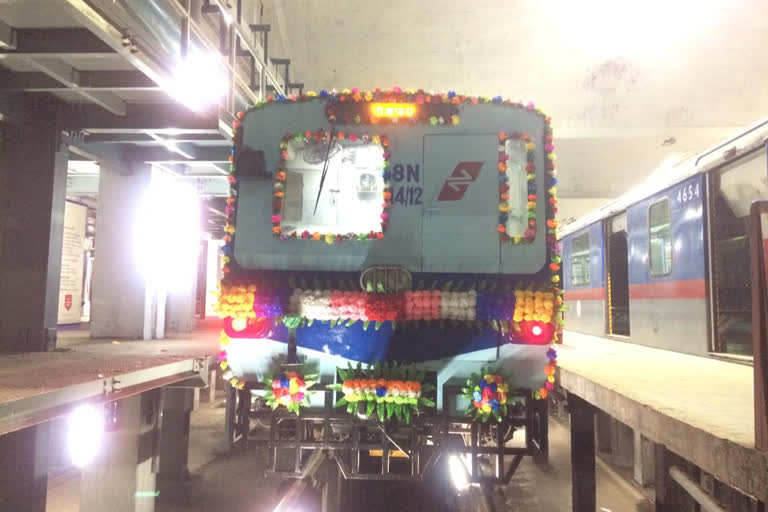 Final Good Bye to Non AC Rack of Kolkata Metro