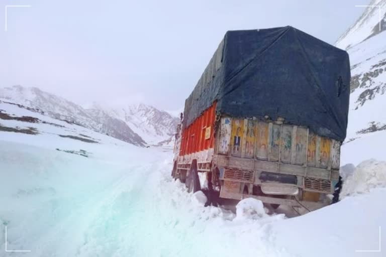 Damage in Himachal Pradesh due to rain and snowfall