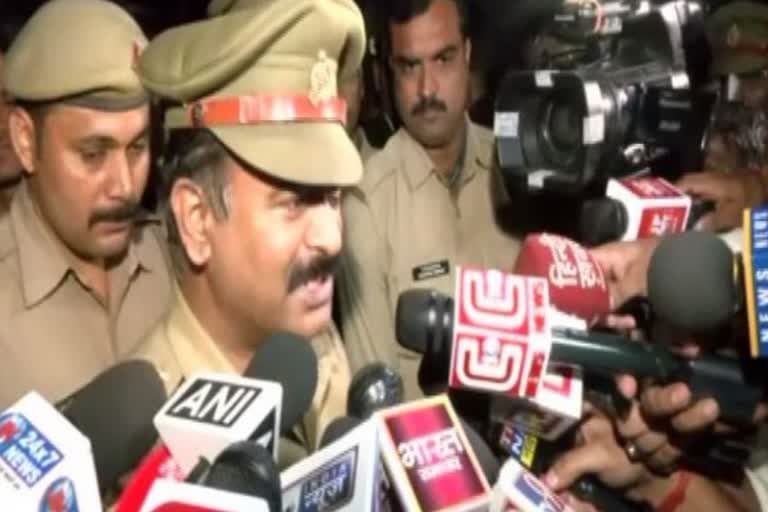 Lucknow Police  NCB witness  KP Gosavi  കപ്പലിലെ ലഹരിപ്പാര്‍ട്ടി  കെ.പി ഗോസാവി  ലഖ്‌നൗ പൊലീസ്  സാം ഡിസൂസ