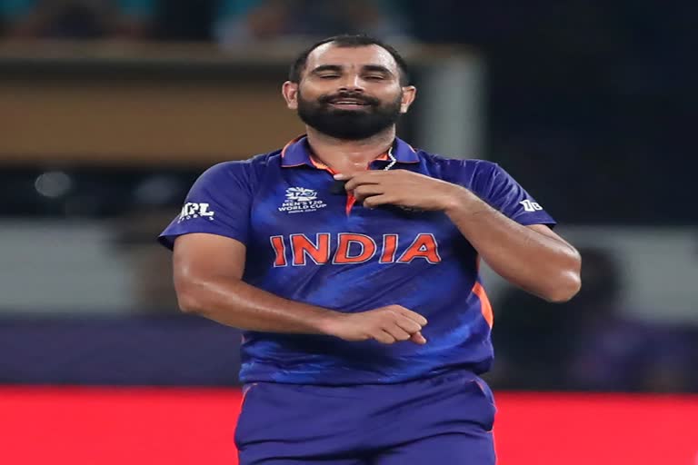Past and present India cricketers back Shami after pacer faces online abuse