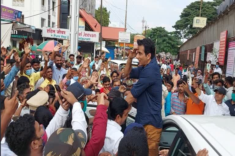 Actor Sonu Sood came to Shirdi and visited Sai Baba's Samadhi