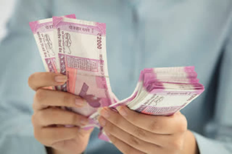 Madhya Pradesh government hiked the rate of dearness allowance 17 percent from October 2021 for state government employees