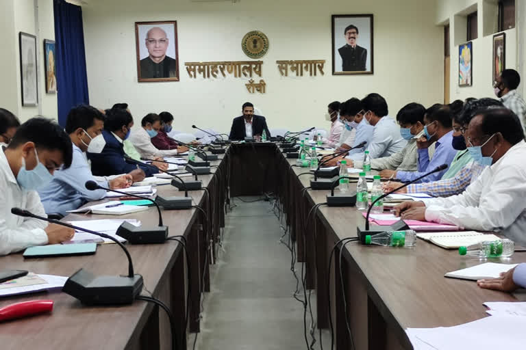 Review meeting on revenue, registration and land reform matters in Ranchi