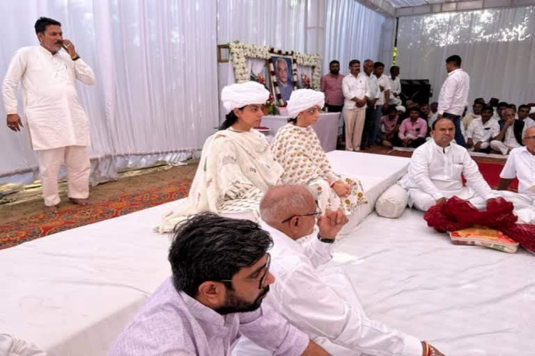 turban tied on head of mla divya maderna