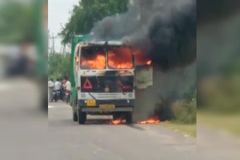 fire-accident-in-lorry-at-kurnool-district