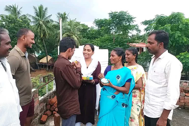 MISSING GIRL MEET HER FAMILY AFTER 37 YEARS AT GUNTUR