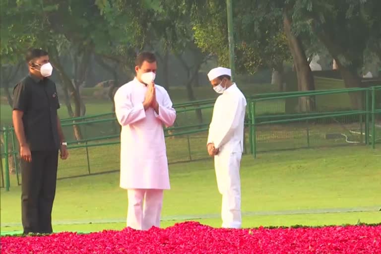 Congress leader Rahul Gandhi pays tribute to former Prime Minister IndiraGandhi