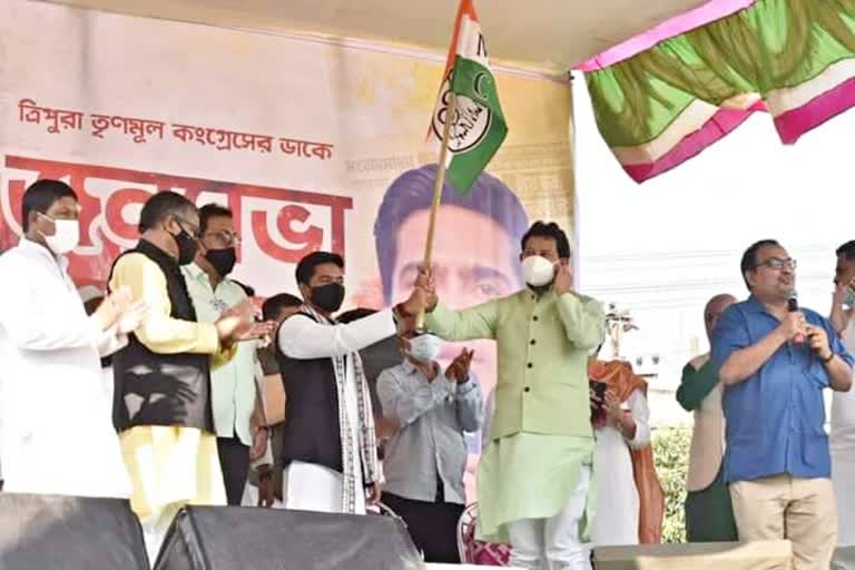 Rajib Banerjee reached at TMC rally at Agartala with Abhishek Banerjee