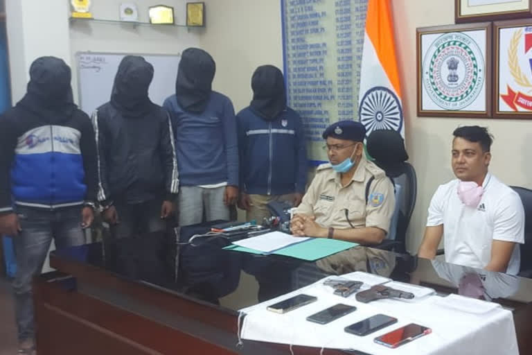 Ranchi Police arrested four arms smugglers