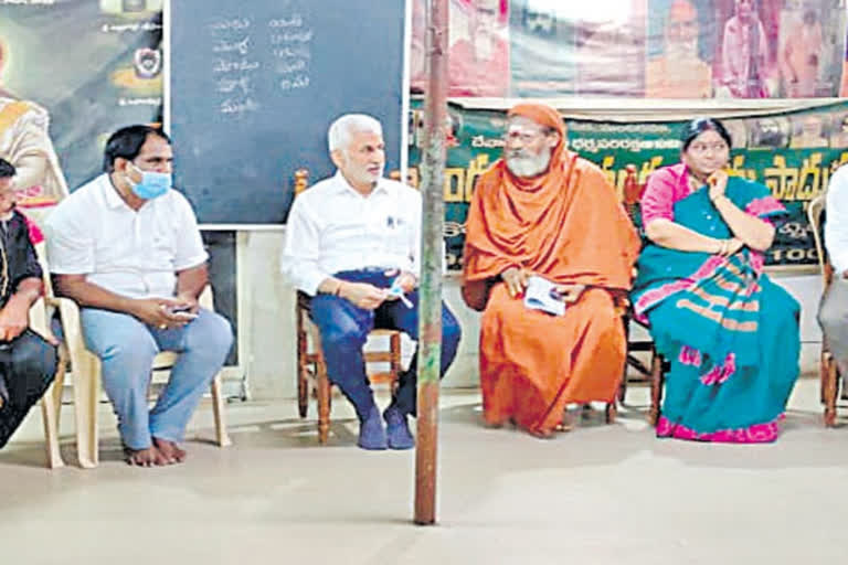 Gnanananda Ramananda Ashram Chairperson Poornananda Saraswati