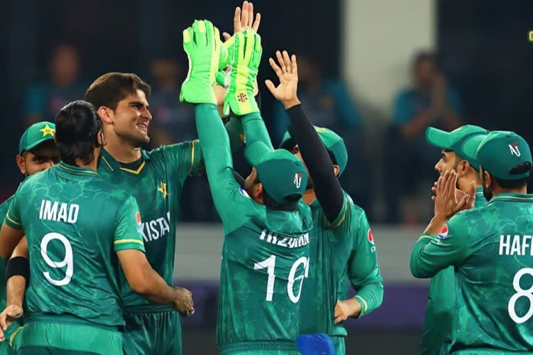 Pakistan outclass Namibia