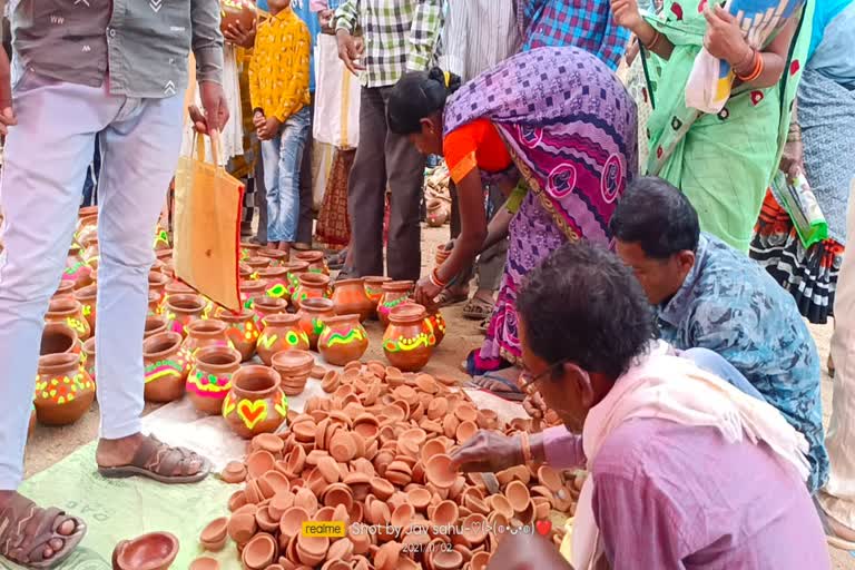 Tax being collected in Dhamtari