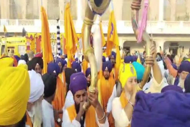 ਬੰਦੀ ਛੋੜ ਦਿਹਾੜੇ ਨੂੰ ਸਮਰਪਿਤ ਗਵਾਲੀਅਰ ਤੋਂ ਅੰਮ੍ਰਿਤਸਰ ਪੁੱਜੇ ਨਗਰ ਕੀਰਤਨ ਦਾ ਭਰਵਾਂ ਸੁਆਗਤ