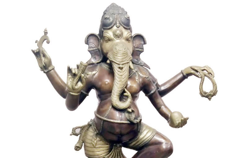 Ganesha statue