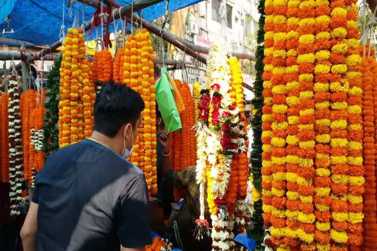 Lakshmi Puja on the day of Deepawali becomes expensive