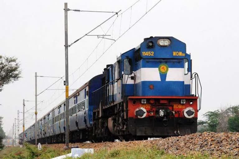 Dehradun-Howrah Special Train