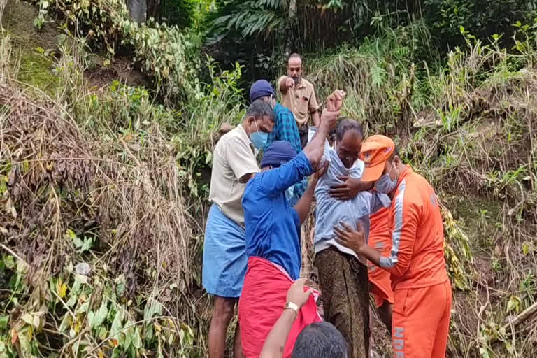 Heavy rain  Nedumkandam Palar  Nedumkandam  നെടുങ്കണ്ടം പാലാര്‍  ഇടുക്കിയില്‍ കനത്ത മഴ  കോമ്പയാർ- ആനക്കല്ല് പാത