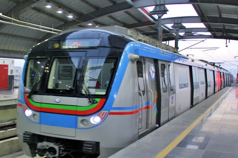 hyderabad metro parking