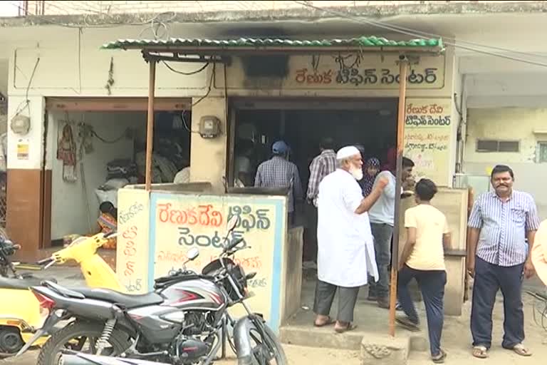 any-tiffin-only-10rs-in-kurnool