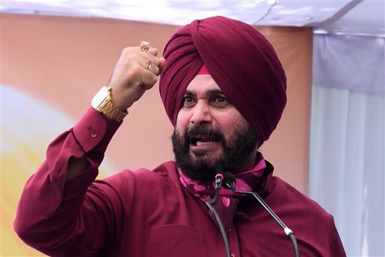 Congress leader Navjot Singh Sidhu, withdrawn his resignation, Punjab Congress president, நவ்ஜோத் சிங் சித்து, பஞ்சாப் காங்கிரஸ் தலைவர், பஞ்சாப் அரசியல், பஞ்சாப் காங்கிரஸ், பஞ்சாப் செய்திகள், சரண்ஜித் சிங் சன்னி, கேப்டன் அமரீந்தர் சிங்