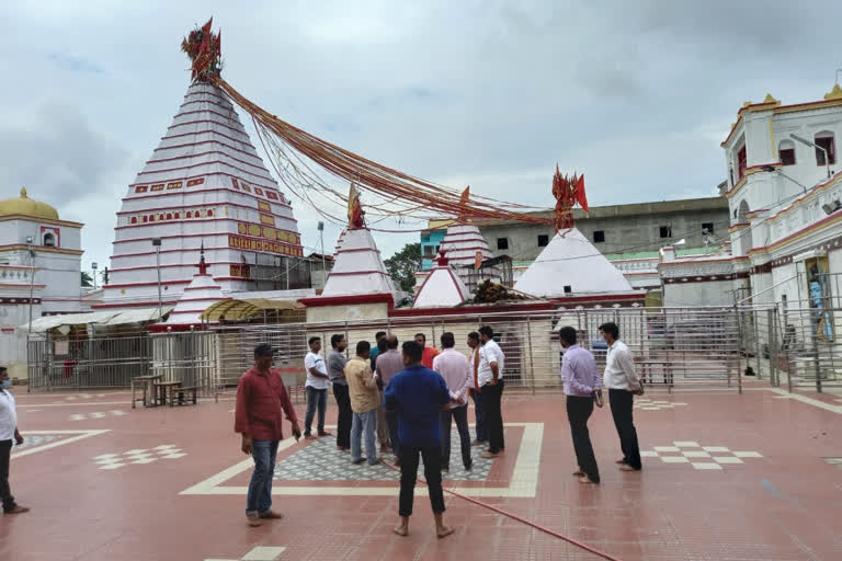 roads in the villages around Basukinath temple