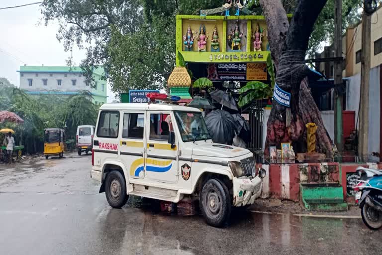 theft-at-srinivasamangapuram-kanakadurgamma-temple-at-chittor-district