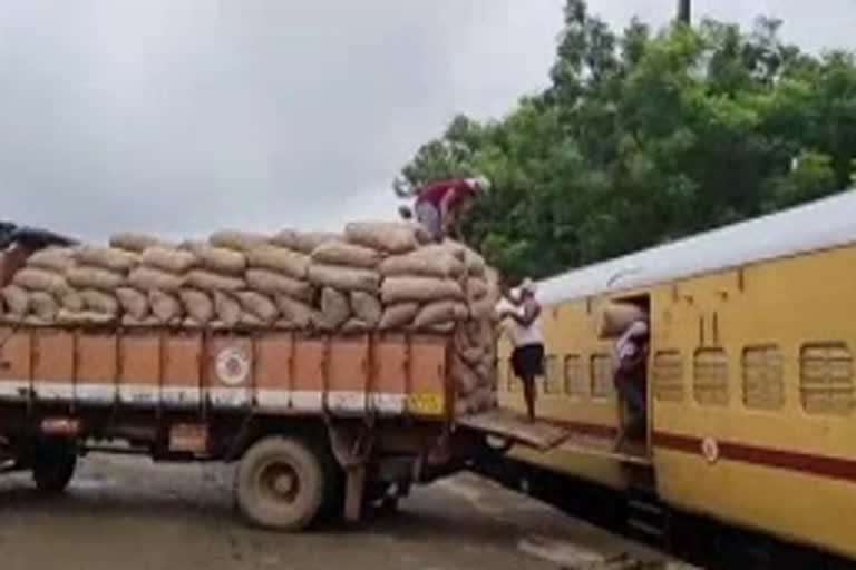 కిసాన్‌ రైళ్లు