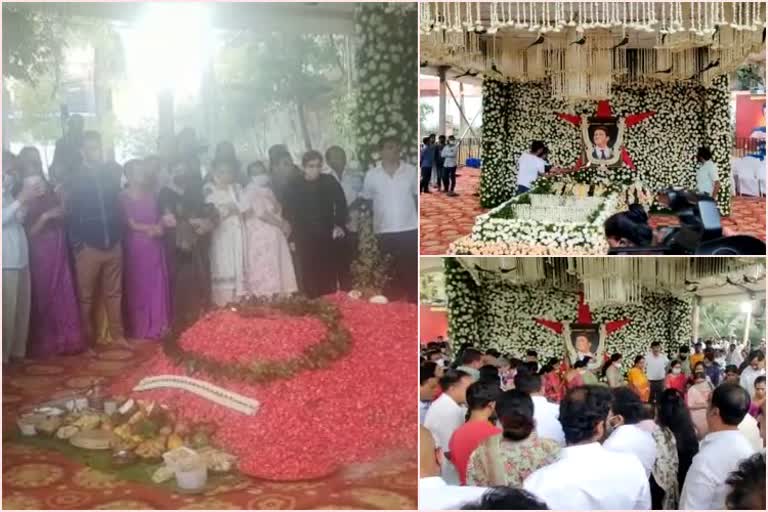 puneeth rajkumar family members performing 11th day pooja