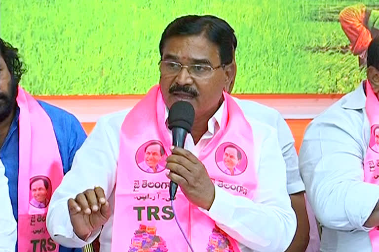 Minister Niranjan Reddy fire on bjp leaders for Comments on cm kcr