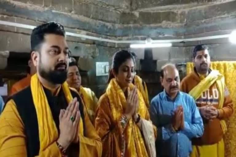 Bollywood actress Shilpa Shetty Tantric rituals got it done with her husband at Maa Baglamukhi temple