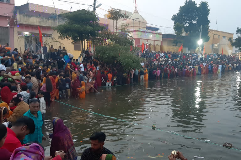 Devotees offered Arghya to rising sun