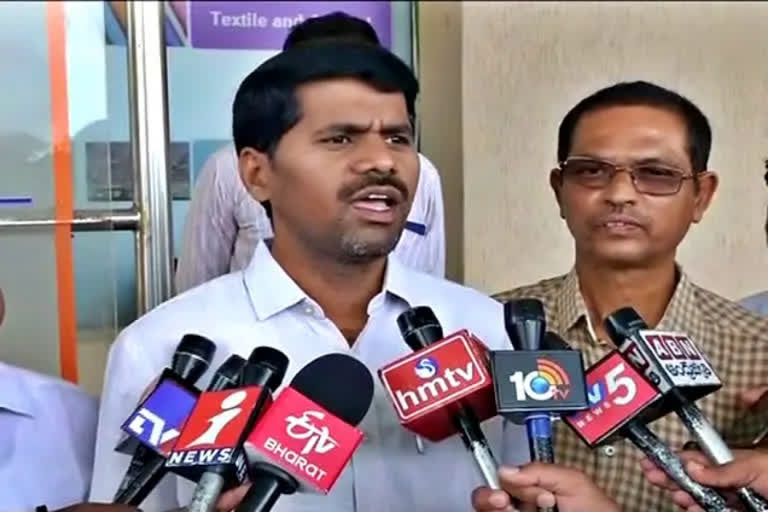 AP Secretariat Employees Union President Venkatramireddy on prc