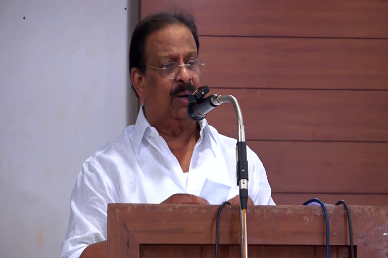 K-rail  K-rail latest news  K Sudhakaran  കെ റെയില്‍  കെ റെയില്‍ ഏറ്റവും പുതിയ വാര്‍ത്ത  KPCC President Against K rail  K rail is impractical K Sudhakaran  സര്‍ക്കാറിന്‍റെ സ്വപ്ന പദ്ധതികള്‍  കെ സുധാകരന്‍  തെക്കി ബസാർ ഫ്ളൈ ഓവർ