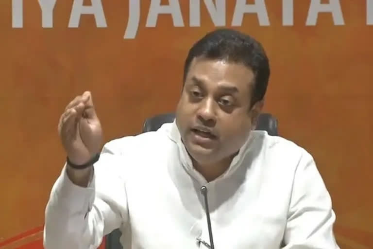 rahul gandhi has pathological hatred for hinduism.  Sambit Patra  Gandhi family to attack Hinduism  Hinduism  Congress news  സംബിത് പത്ര ഹിന്ദുത്വത്തെ കുറിച്ച്  ഗാന്ധികുടുംബം ഹന്ദുത്വത്തെ ആക്രമിക്കുന്നു  ഗാന്ധികുടുംബം ഹന്ദുത്വത്തെ ആക്രമിക്കുന്നു വാര്‍ത്ത  ഹിന്ദുത്വം  കോണ്‍ഗ്രസും ഹിന്ദുത്വവും  ബിജെപിയും ഹിന്ദുത്വവും  ഹിന്ദുത്വത്തിനെതിരെ കോണ്‍ഗ്രസ് നേതാക്കള്‍