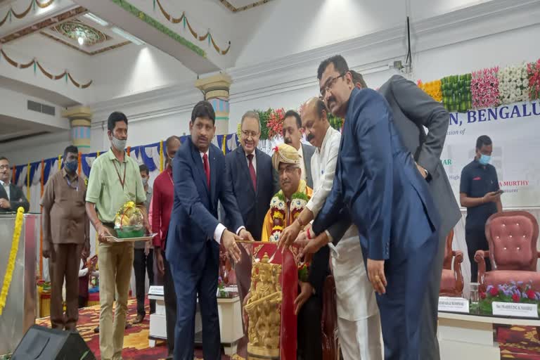 Honors  to Gujarat CJ  Arvind Kumar from Bangalore Lawyers Association