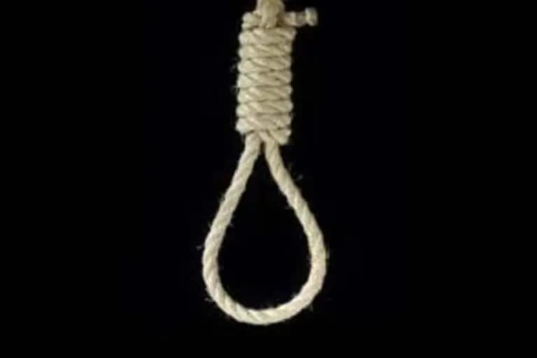 young-man-hanged-after-fighting-with-wife