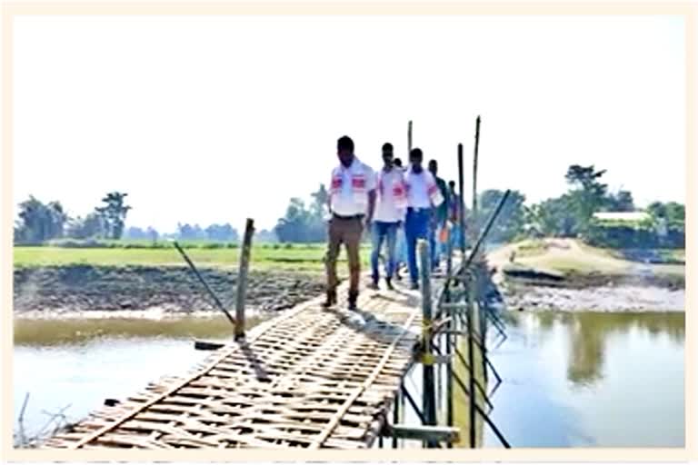 Panchayat president build a bridge in Abhayapuri